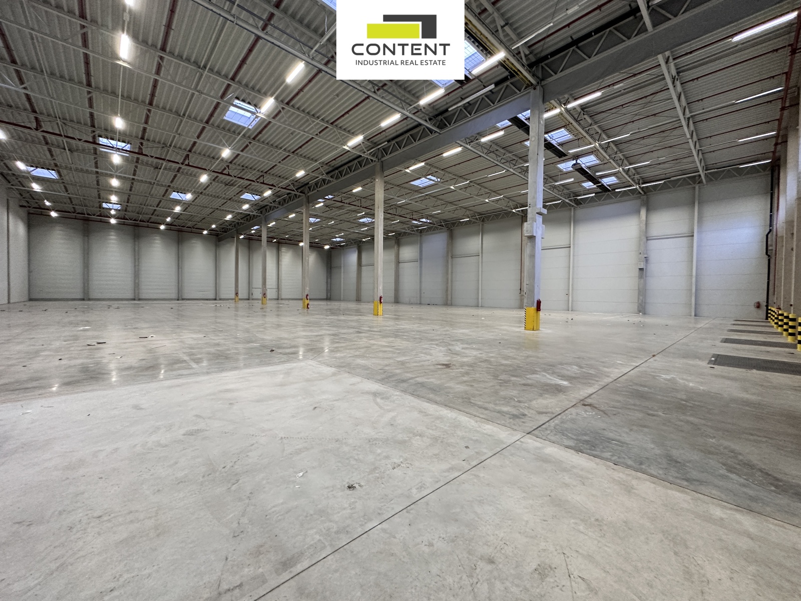 Pronájem skladu, výrobních prostor 4.382 m², Hostivice, D6